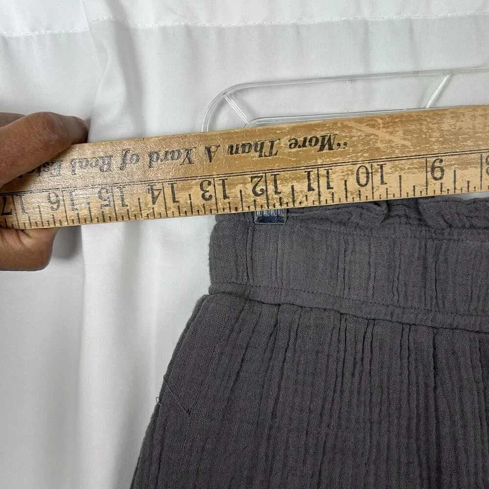 Monrow Shorts Womens S Gray Elastic Waist Lined Pockets Guaze Stretch Crinkled